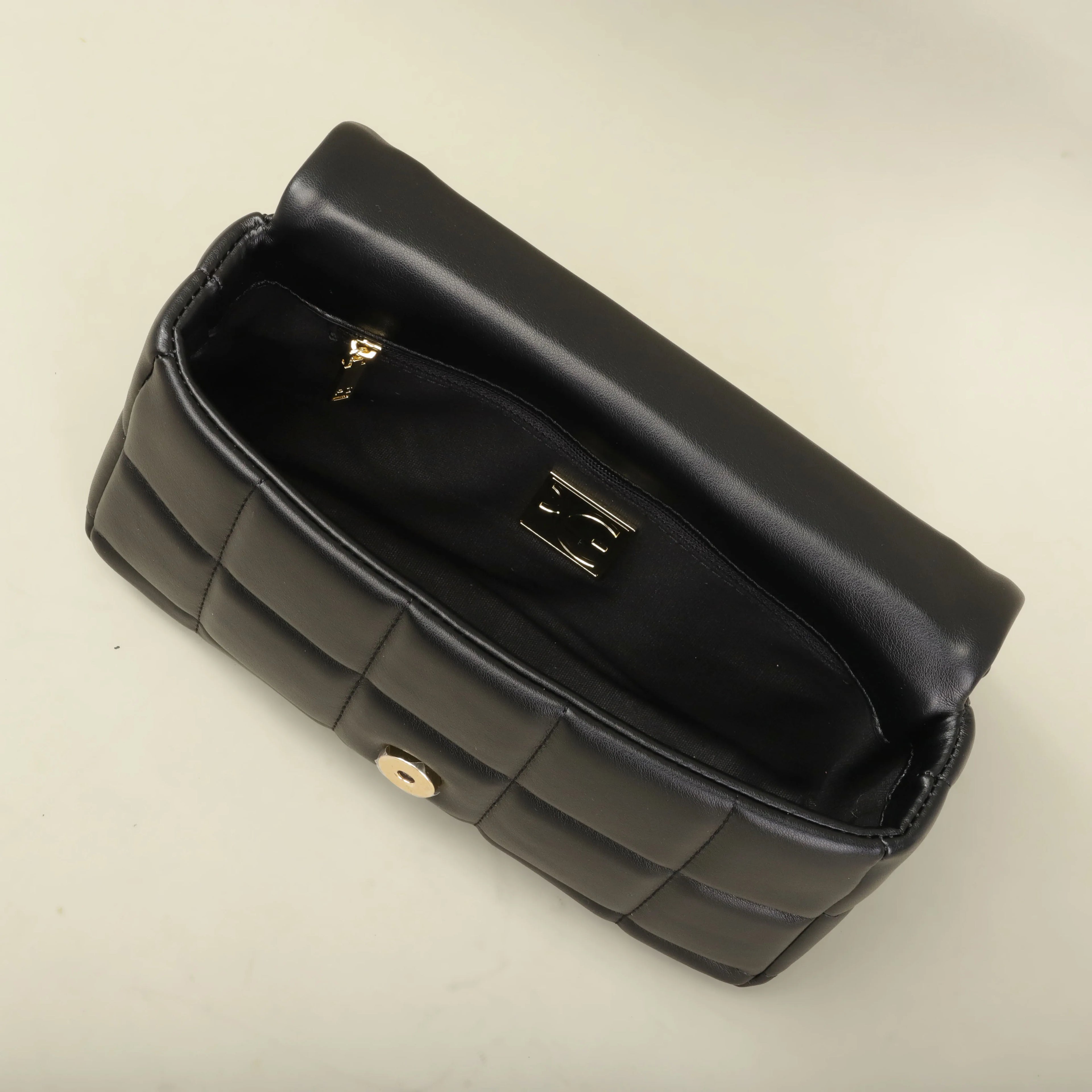 Women's Croissant & Baguette Shoulder Bag - Y2K Style