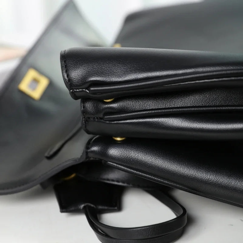 Women's Flap Crossbody Bag with Chain - Square Underarm Style